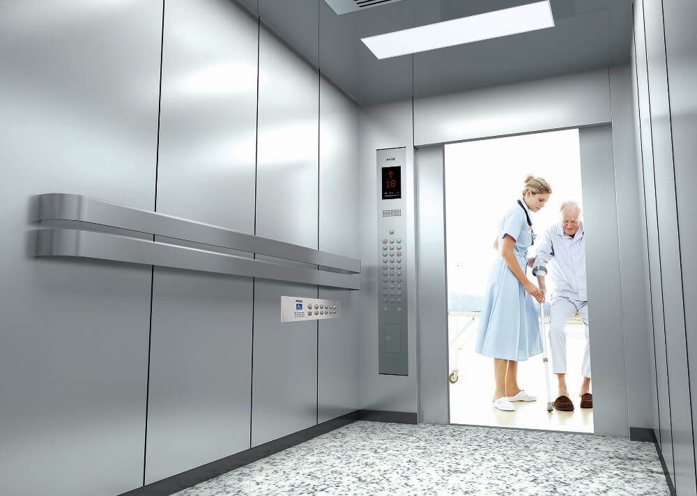 Больничные лифты являются источником бактерий, предупреждают ученые