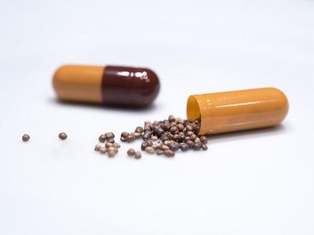 Таблетки с частицами фекалий помогут в борьбе с неизлечимыми болезнями